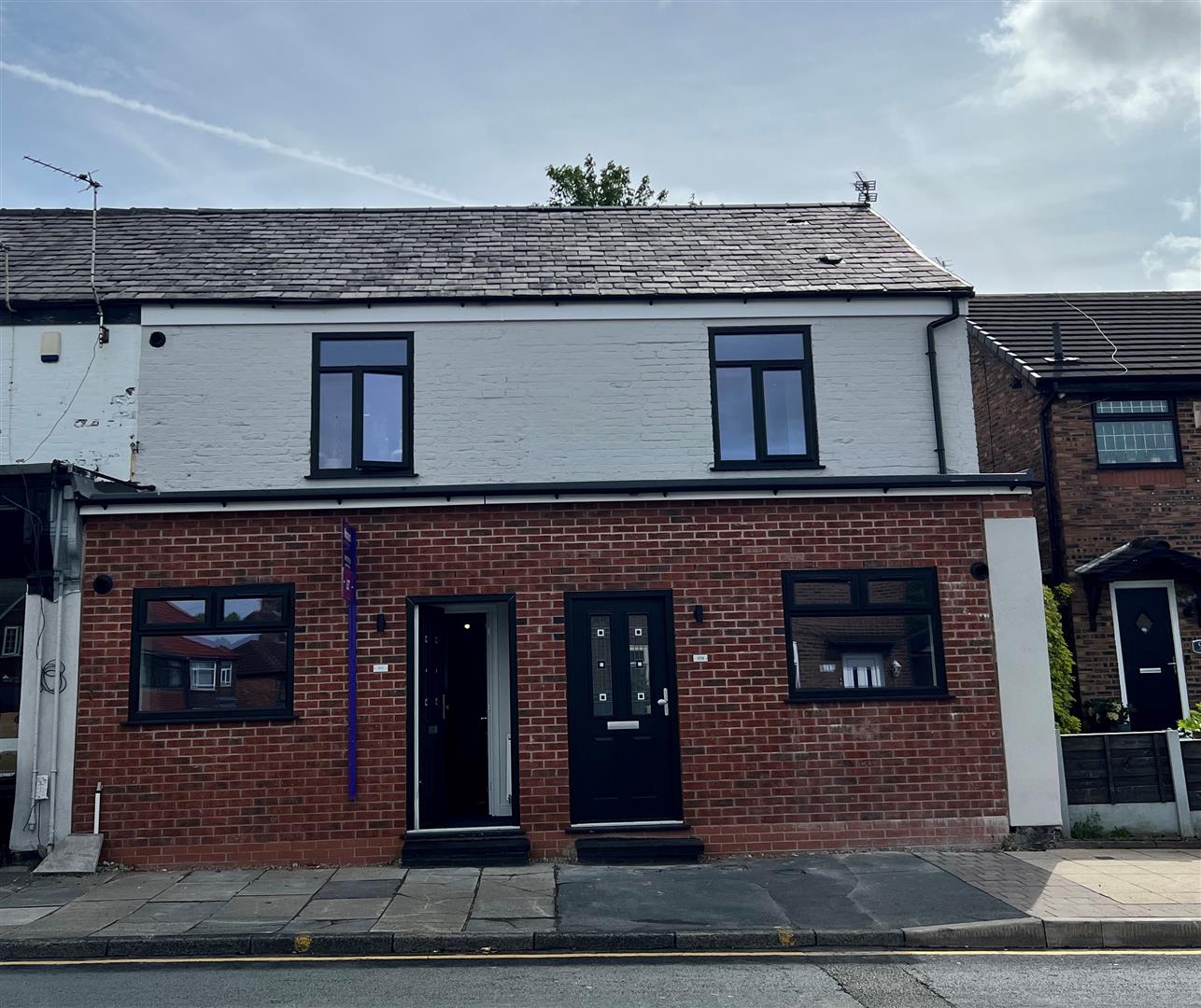 Flat Partington Lane in Salford
