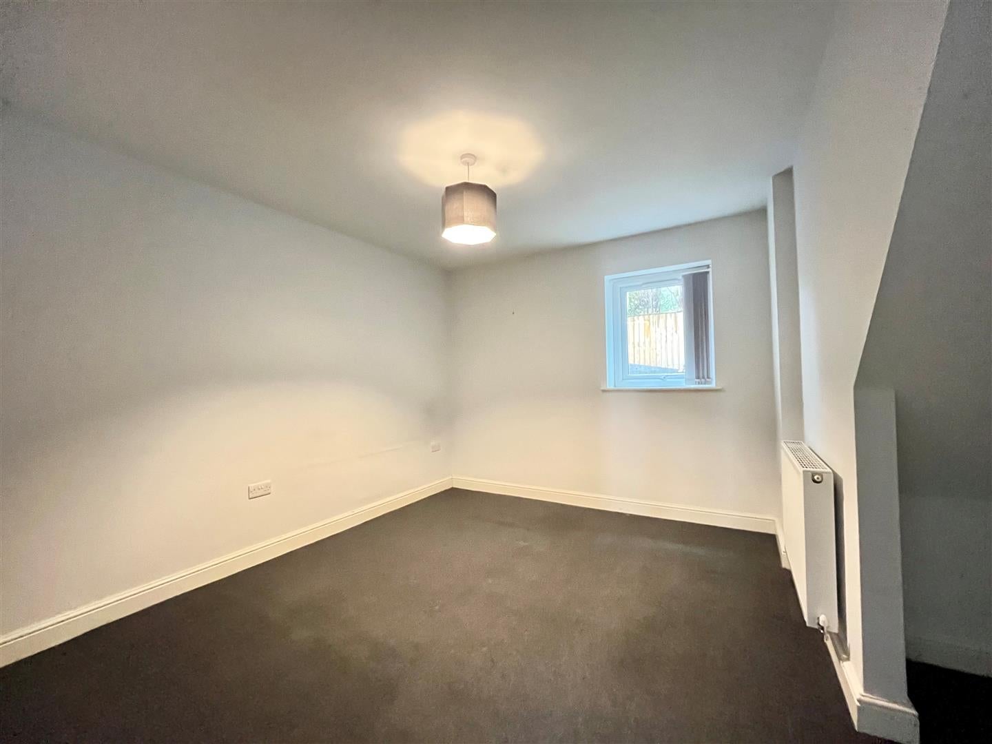 Flat Partington Lane in Salford