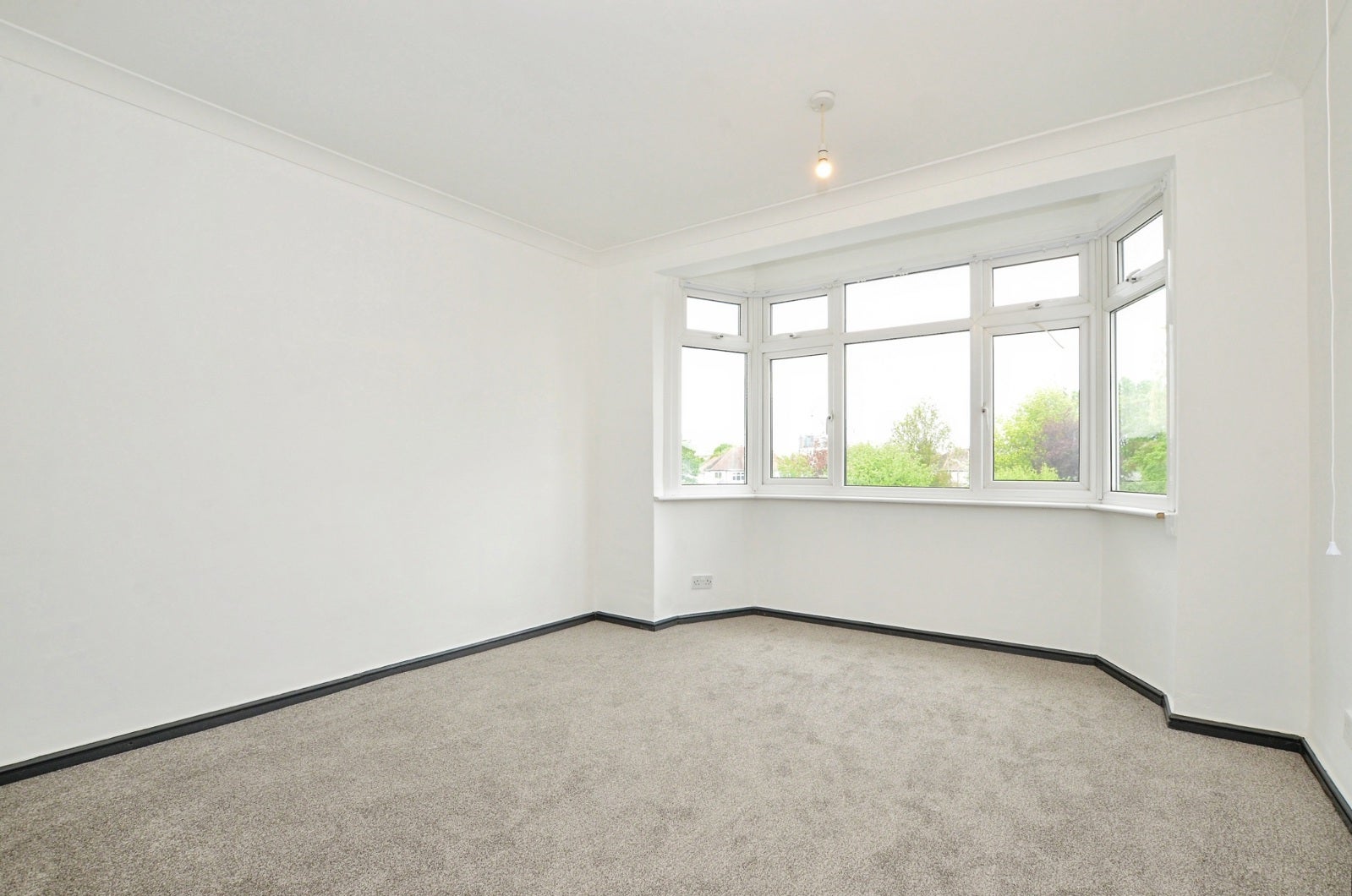 House Abbotts Drive in Greater London