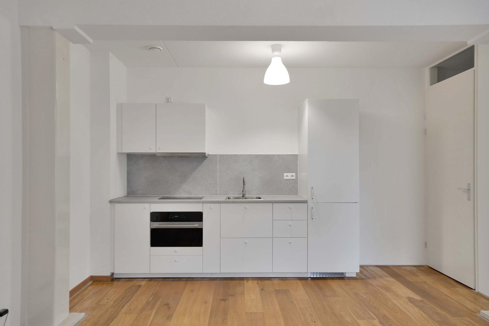 Studio te koop: Verisstraat 166, 'S-Gravenhage