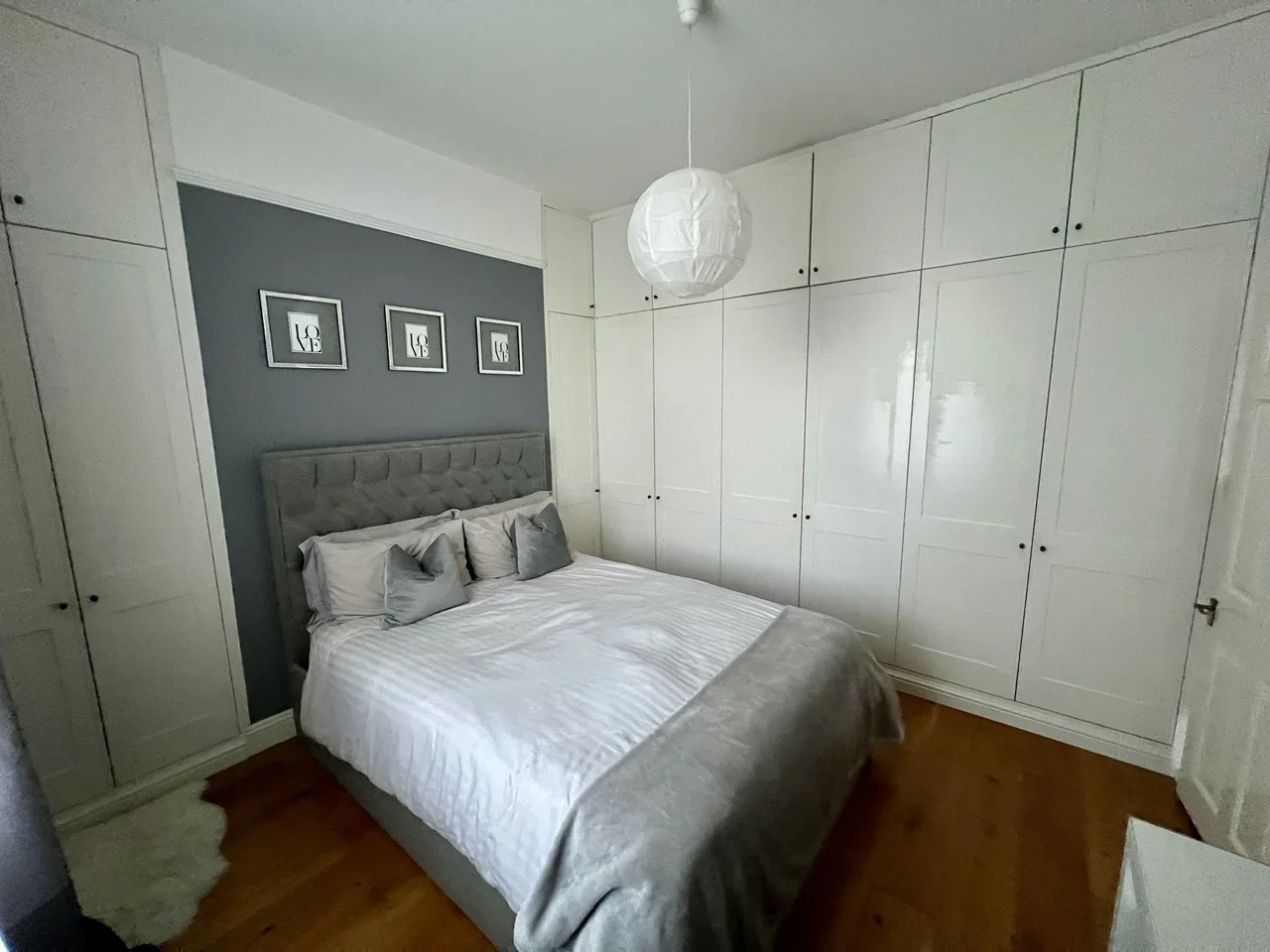 Flat Mulberry Lane in Greater London