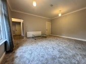 Flat Lassell Gardens in Maidenhead