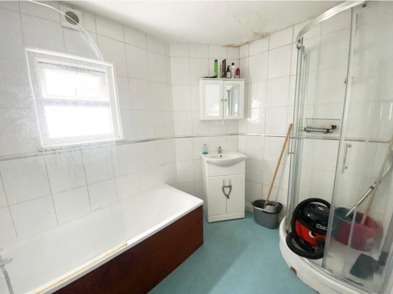 Room Camberwell Grove in Greater London