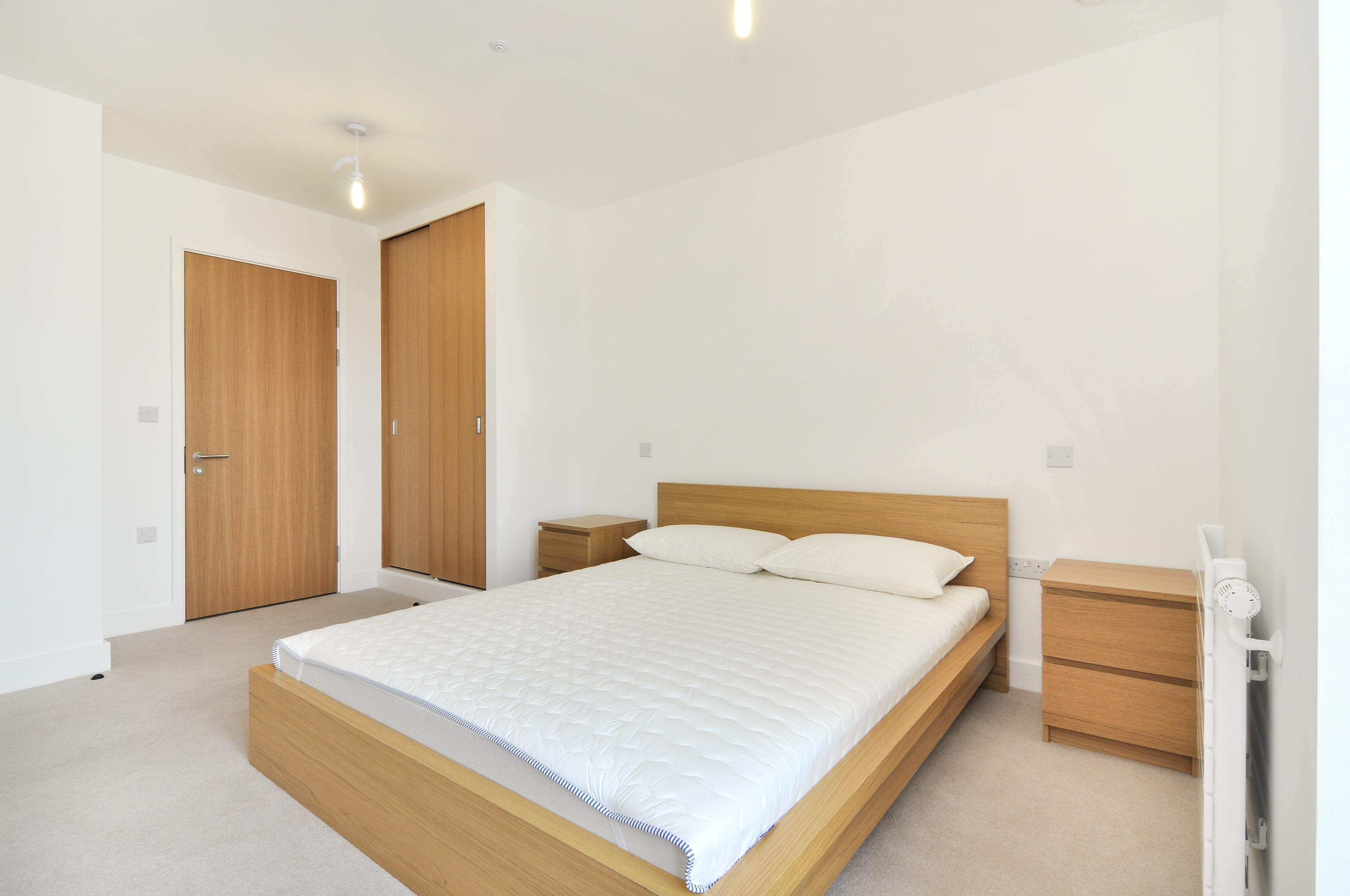 Flat Barking Road in Greater London