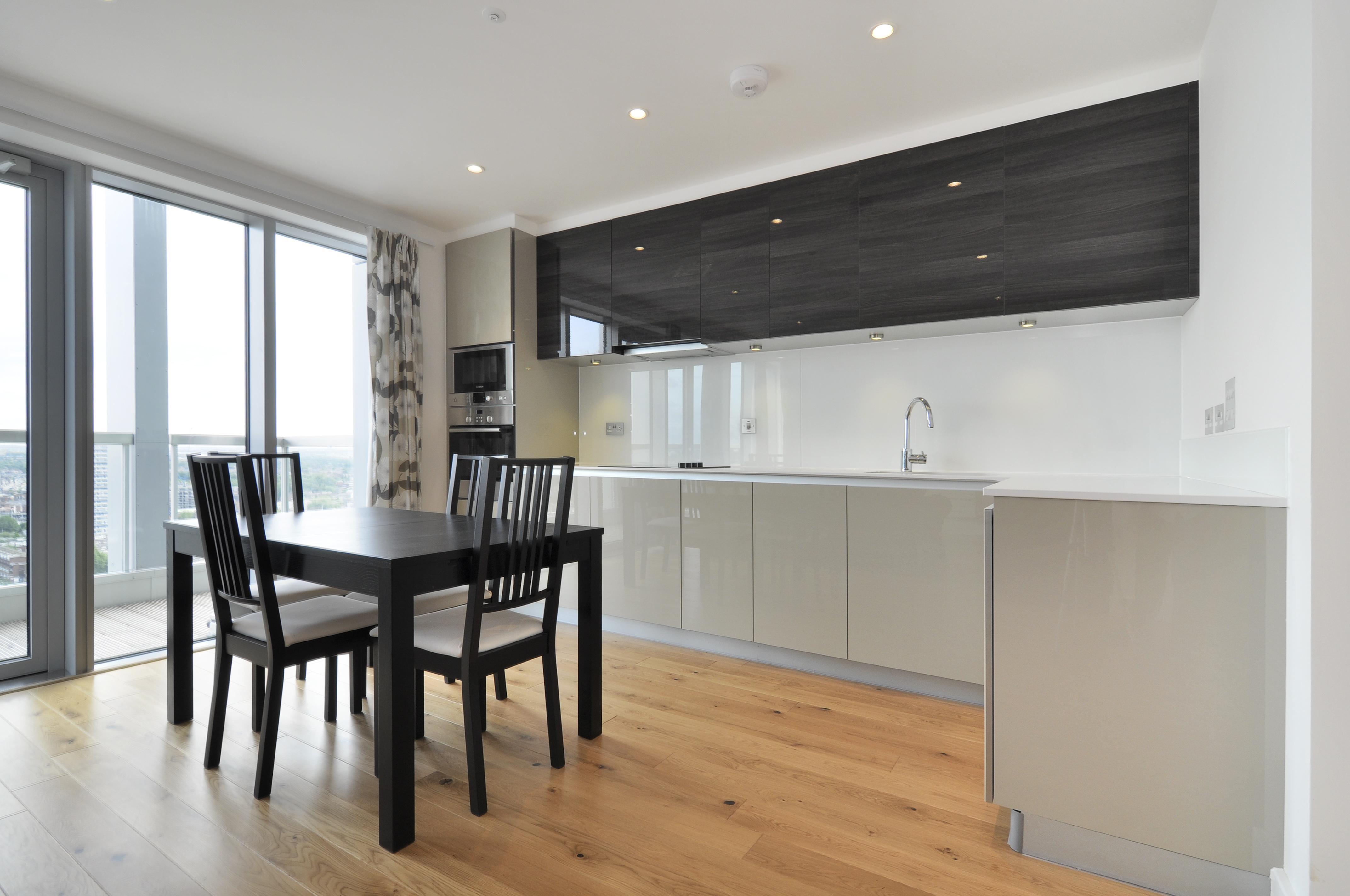 Flat Barking Road in Greater London