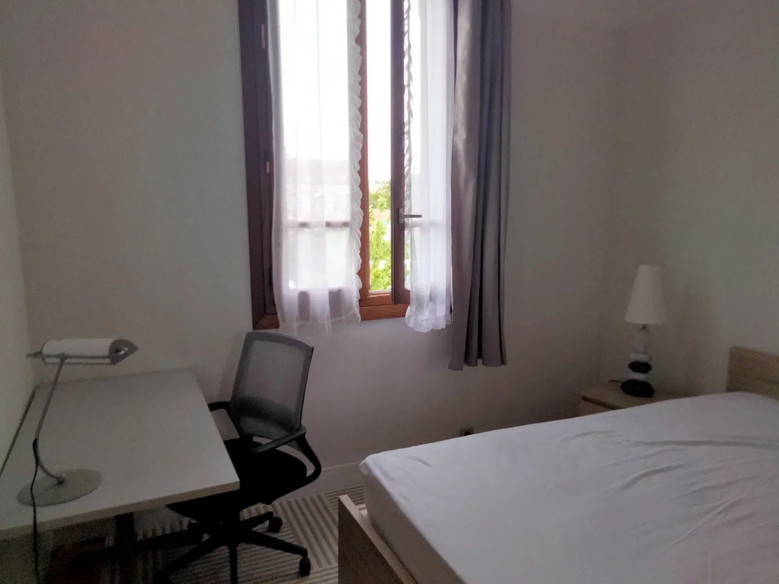 Room Rue de la Somme in Mantes-la-Jolie
