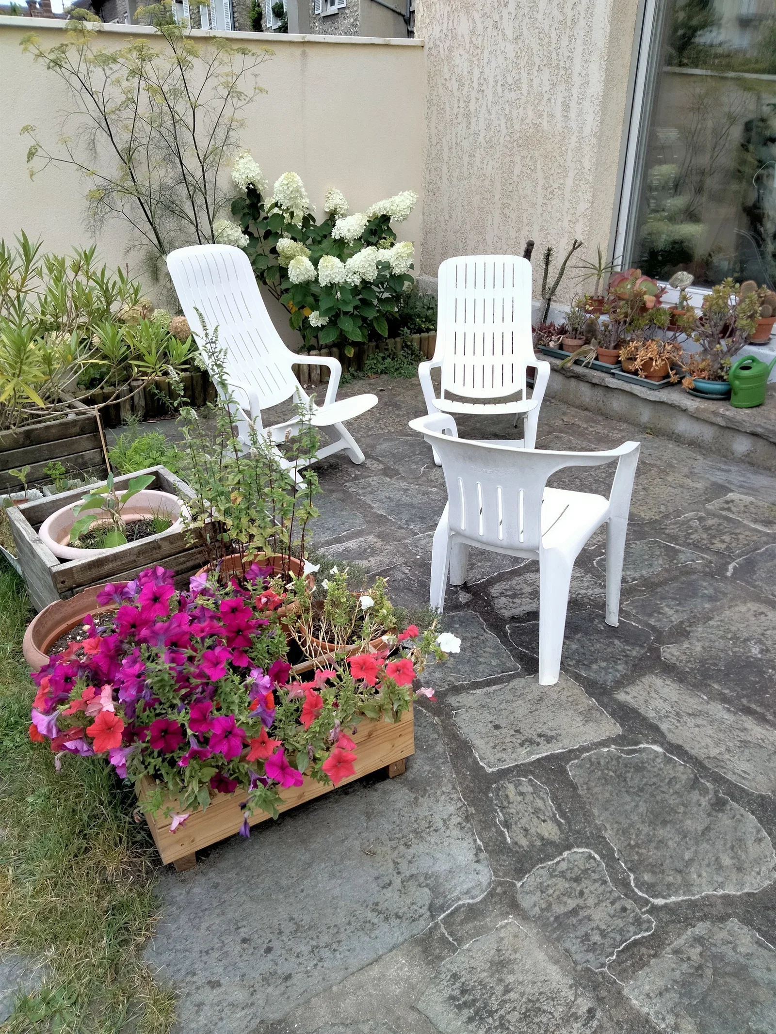 Room Rue de la Somme in Mantes-la-Jolie