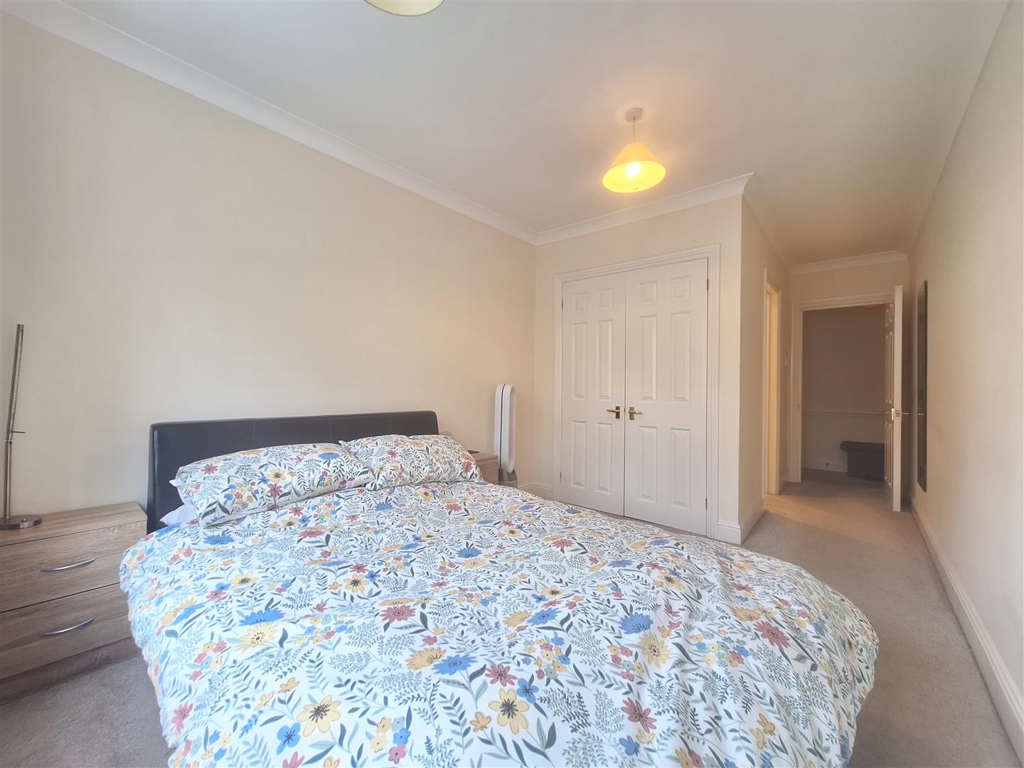 Flat Abbotsmead Place in Reading