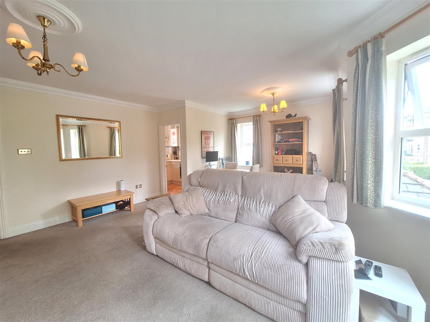 Flat Abbotsmead Place in Reading