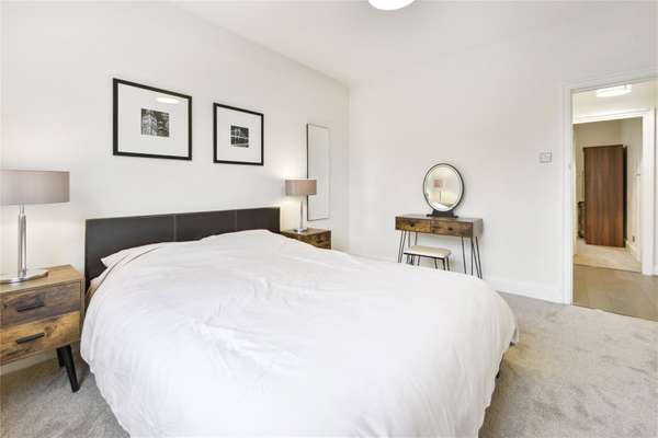 Flat Tufton Street in City of Westminster