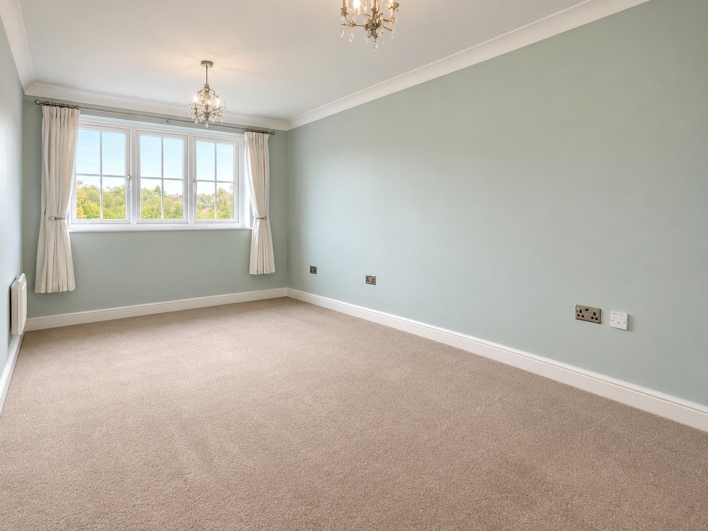 Flat Meadrow in Waverley
