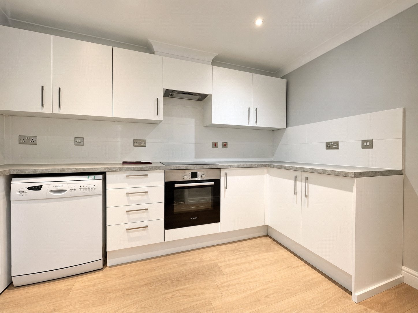 Flat Meadrow in Waverley