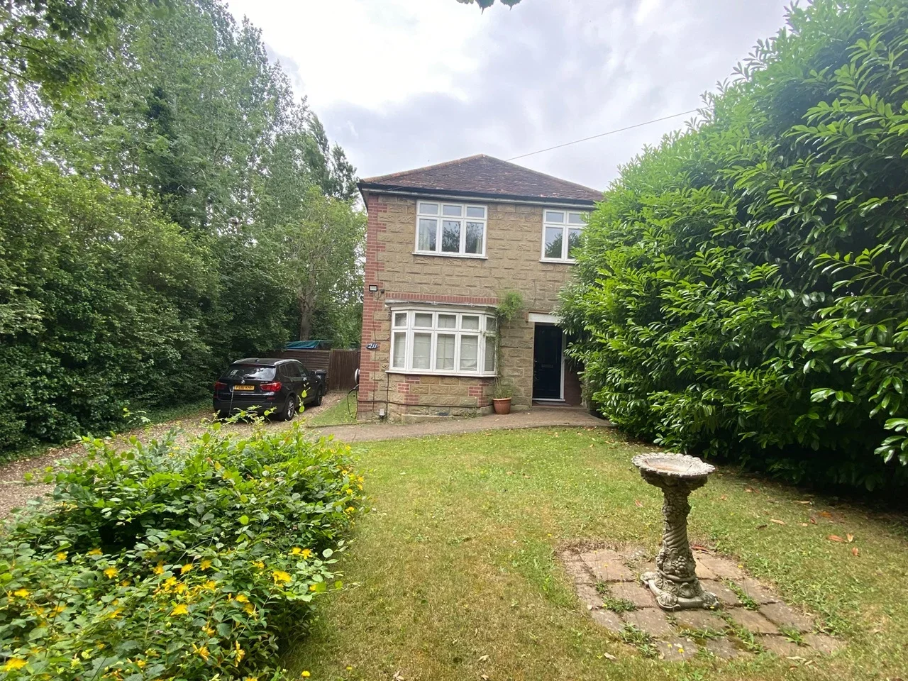 House Haines Way in Watford