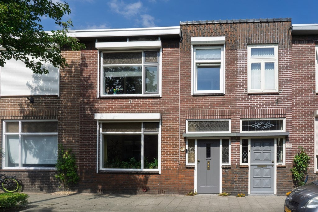Huis Pastoor Van Eekelenstraat 12 in Bergen op Zoom