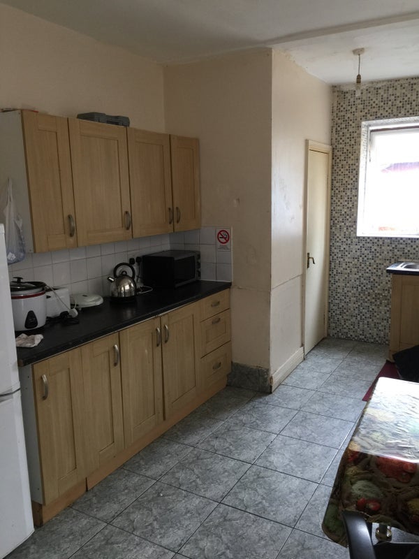 Room Wakefield Street in Greater London
