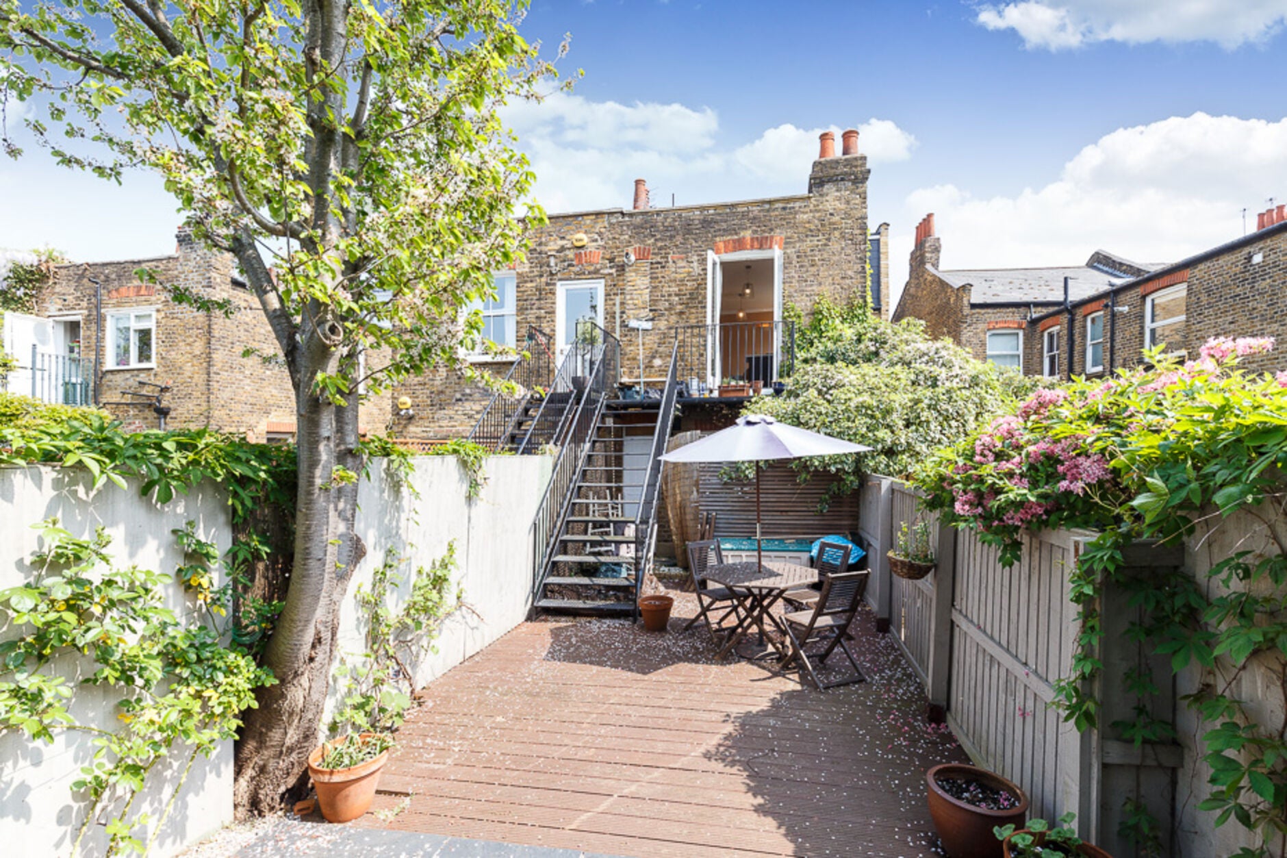 House Aylmer Road in Greater London