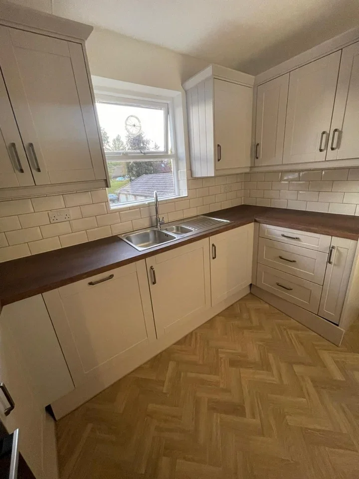 Flat Rayleigh Close in Brentwood