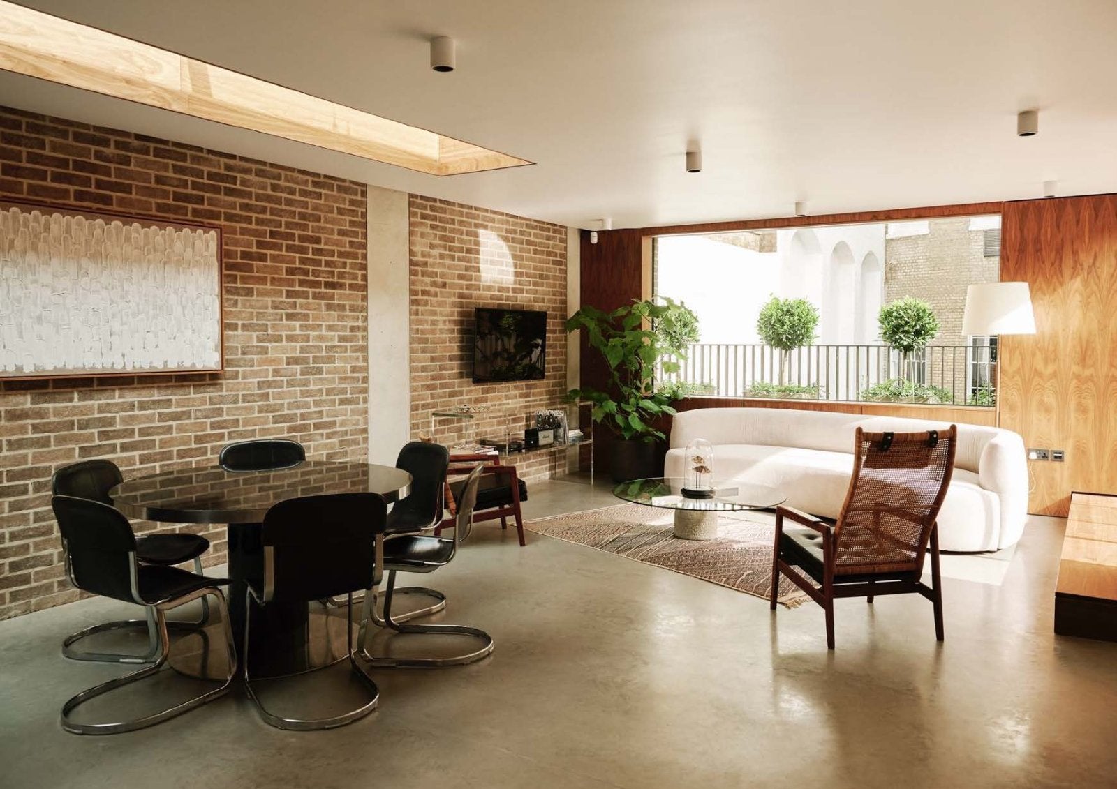 Flat Weymouth Mews in London