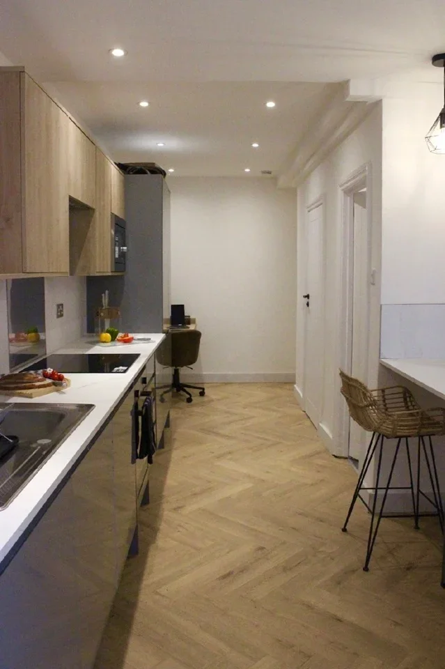 Flat Sinclair Road in Greater London