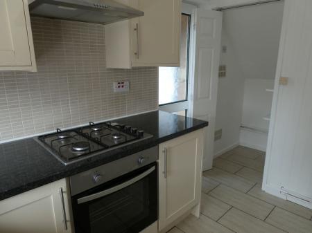 House Hanbury Close in Doncaster