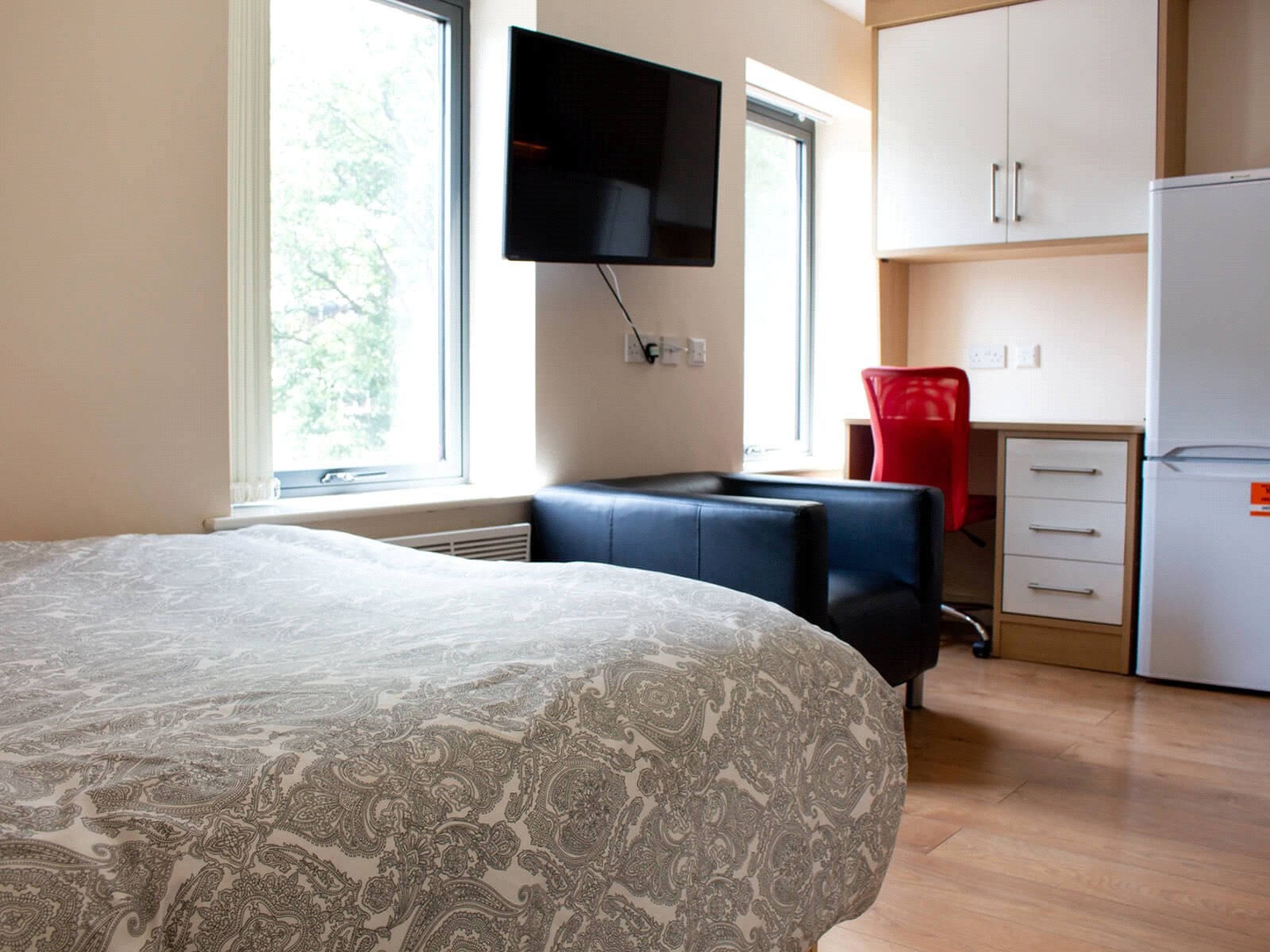 Flat Lofthouse Place in Leeds