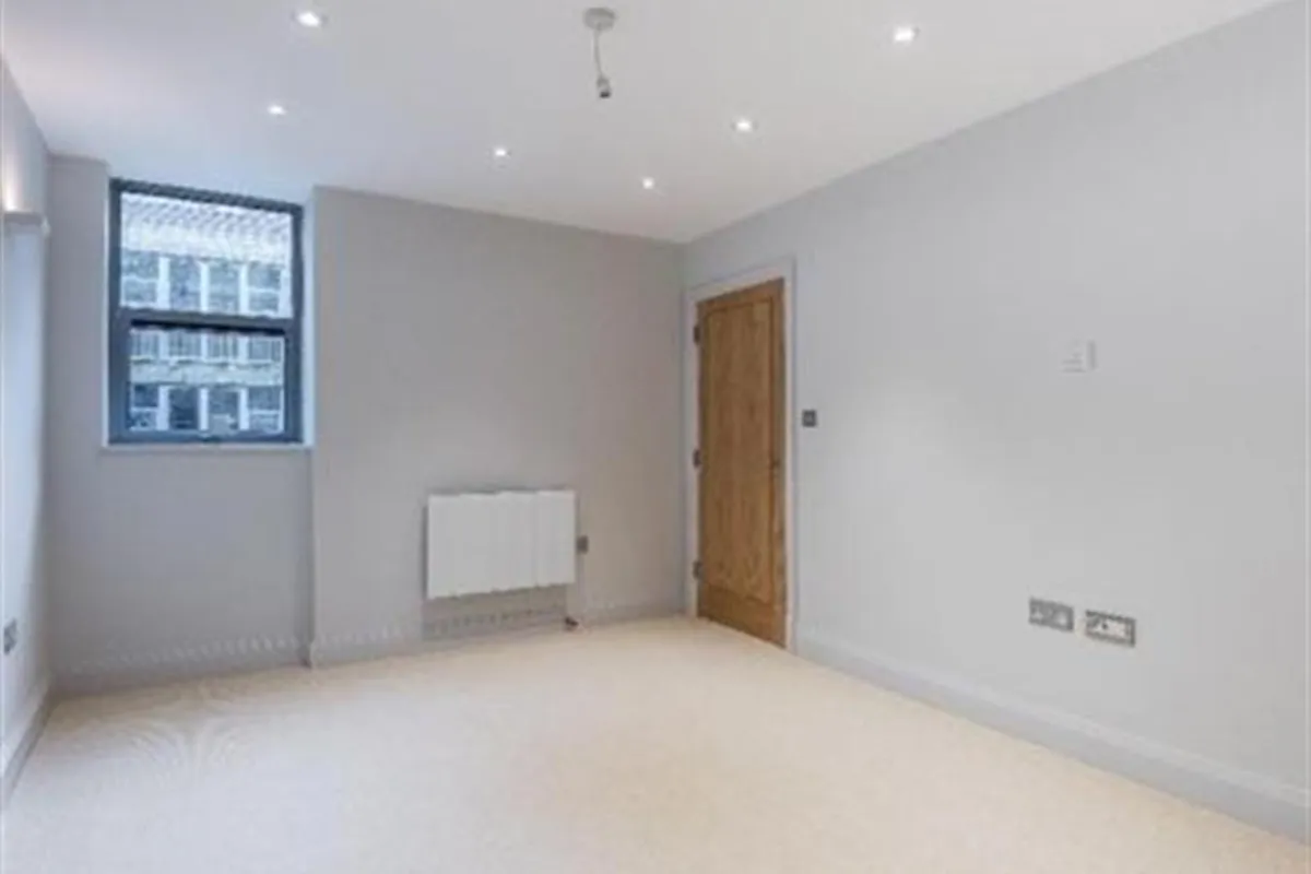 Flat Wandsworth Road in Greater London