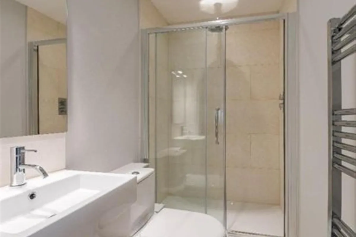 Flat Wandsworth Road in Greater London
