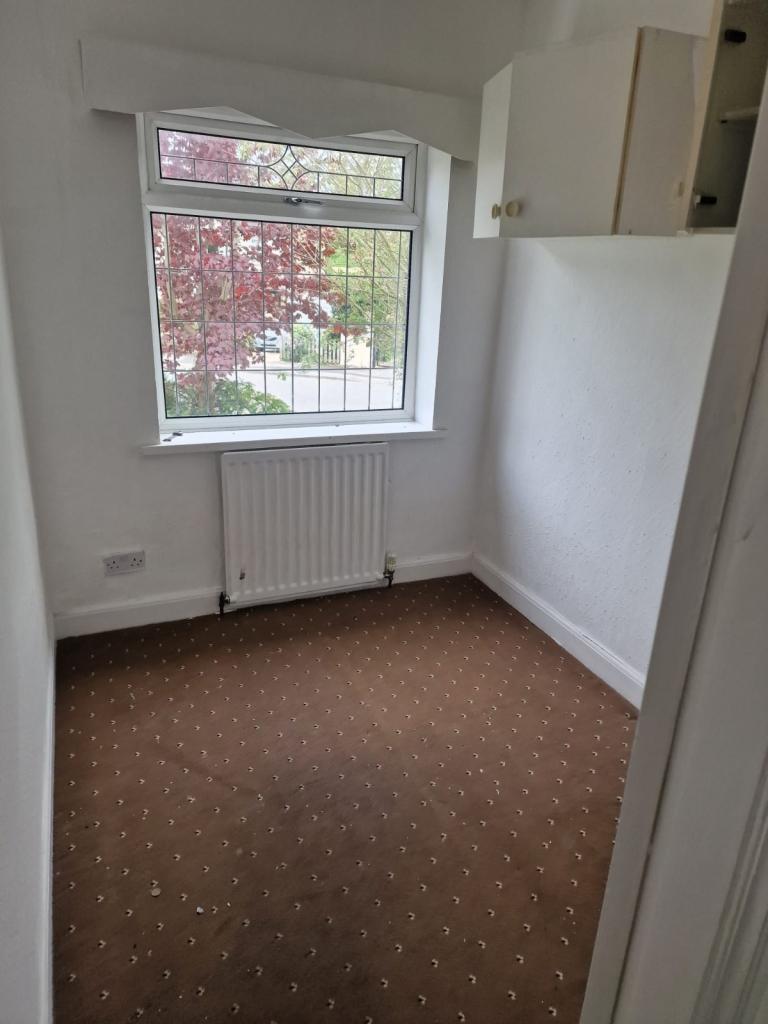Flat Rooley Lane in Bradford