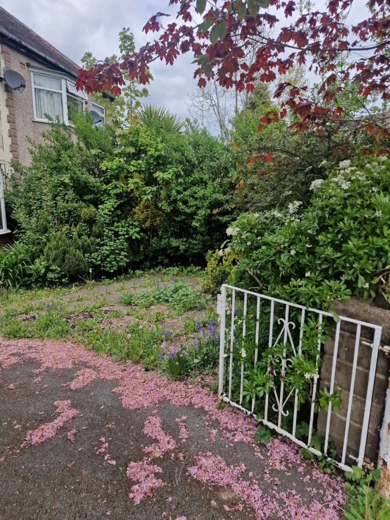 Flat Rooley Lane in Bradford