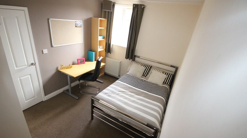 Room Denham Road in Sheffield