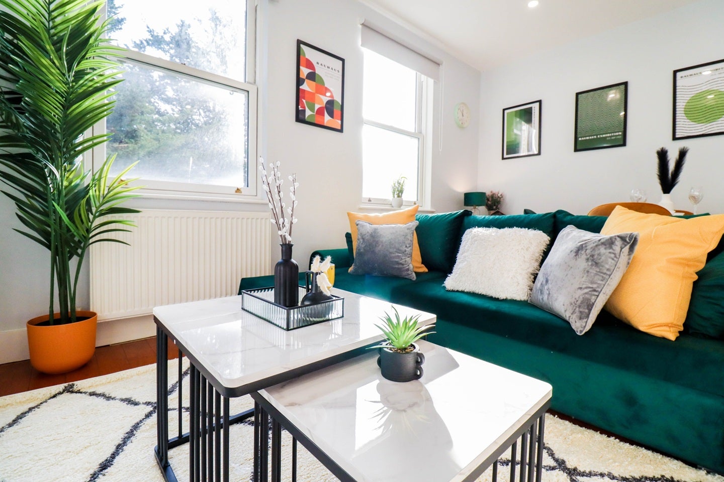 Flat Saint John's Hill in Greater London