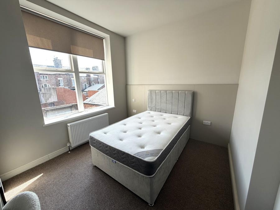 Room Azalea Terrace North in Sunderland