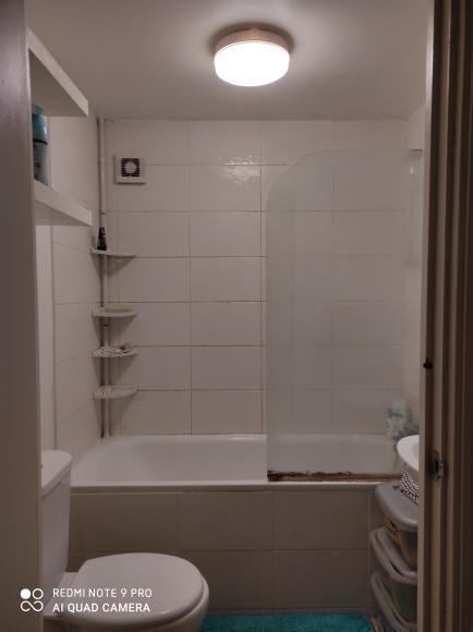 Room Hungerford Road in Greater London