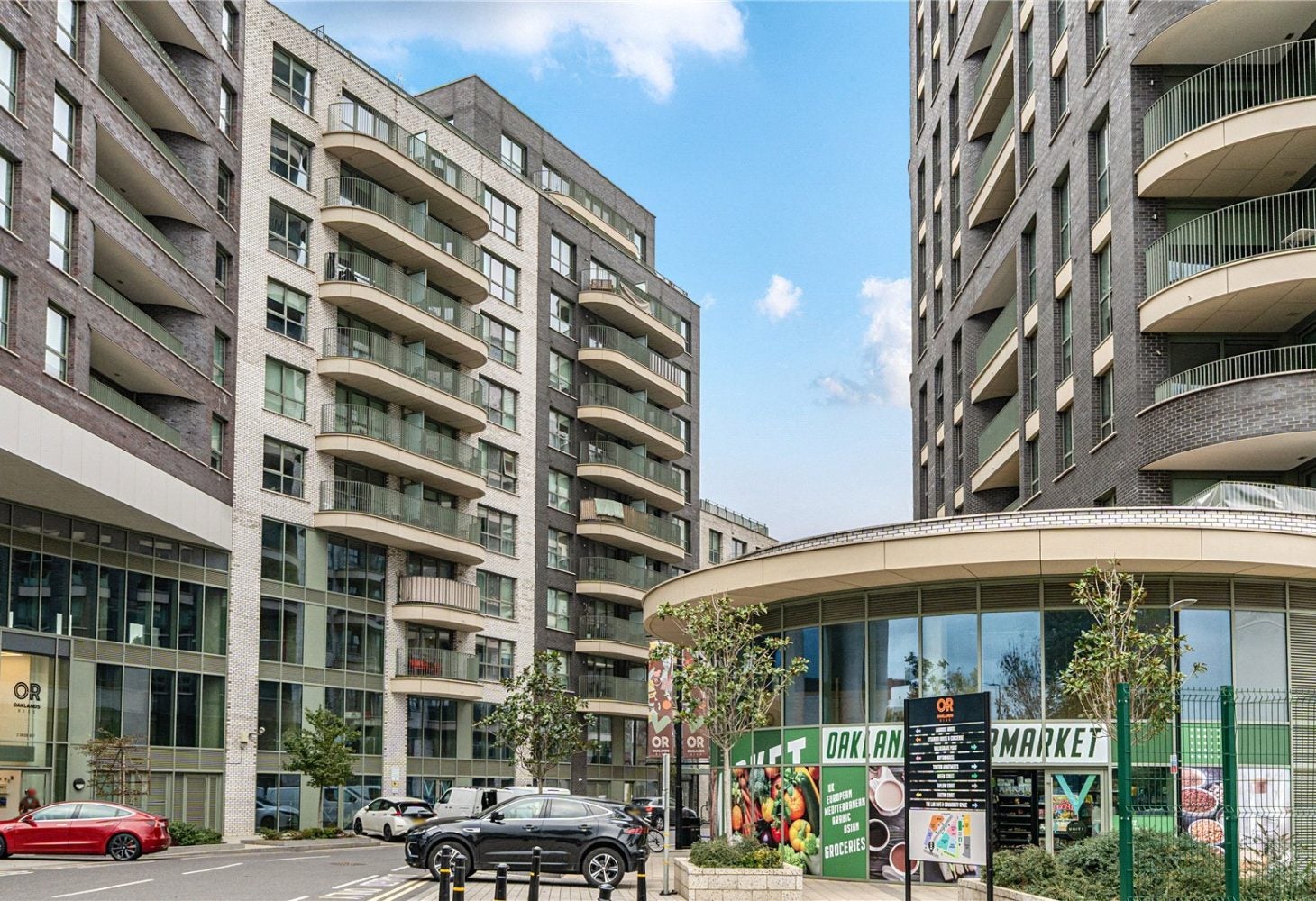 Flat Bollo Lane in London