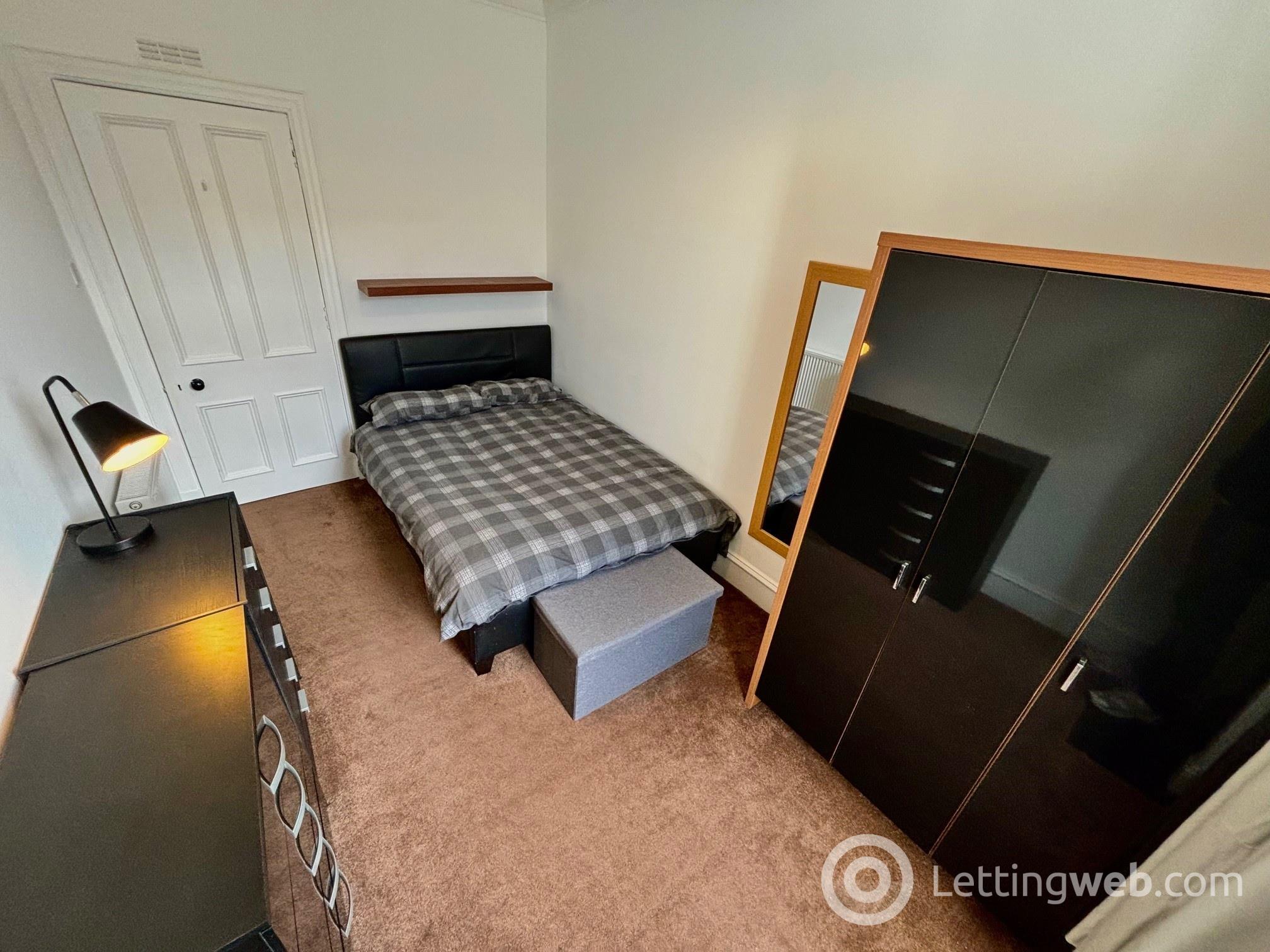 Flat Mid Stocket Road in Aberdeen City