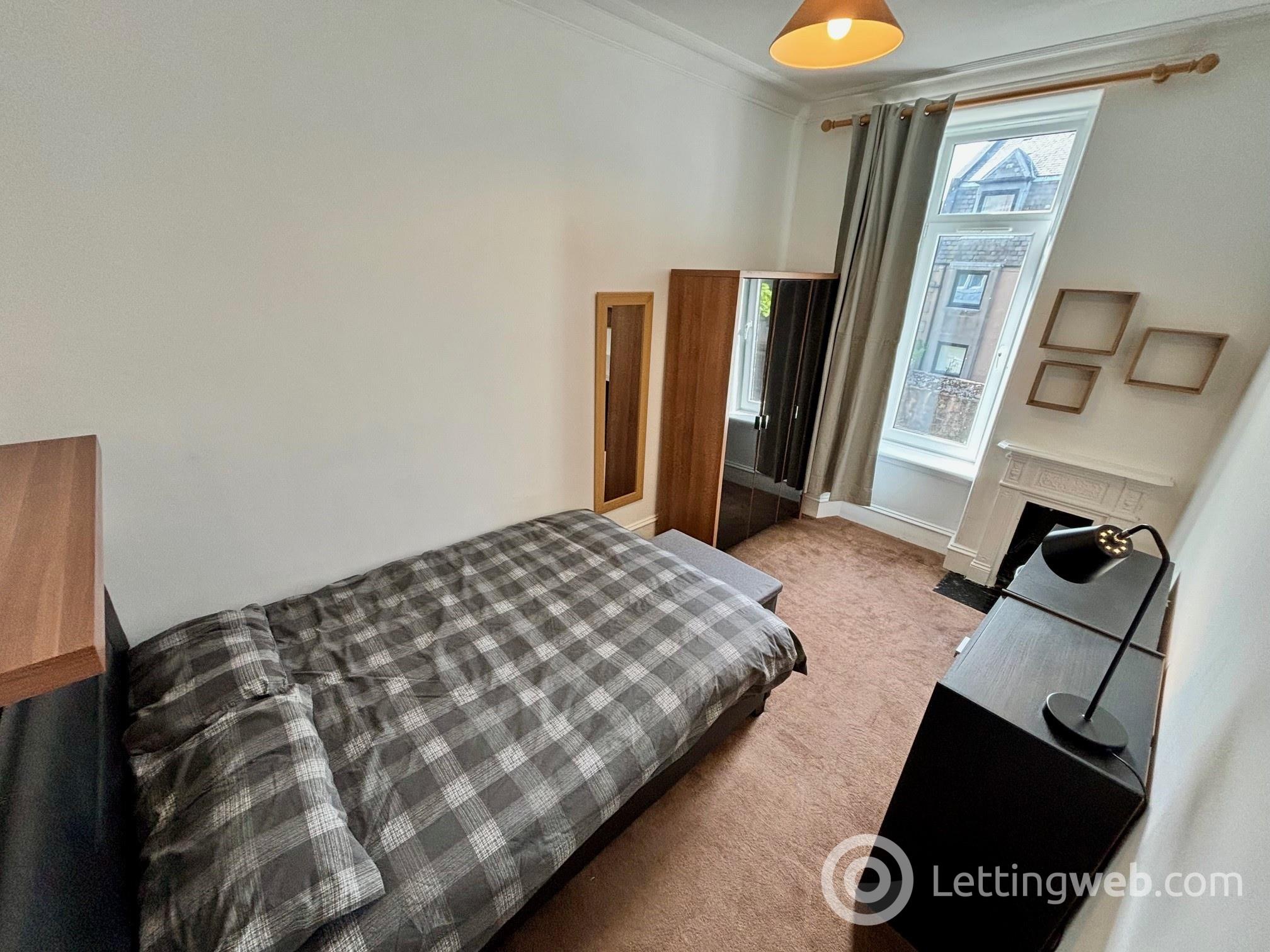 Flat Mid Stocket Road in Aberdeen City