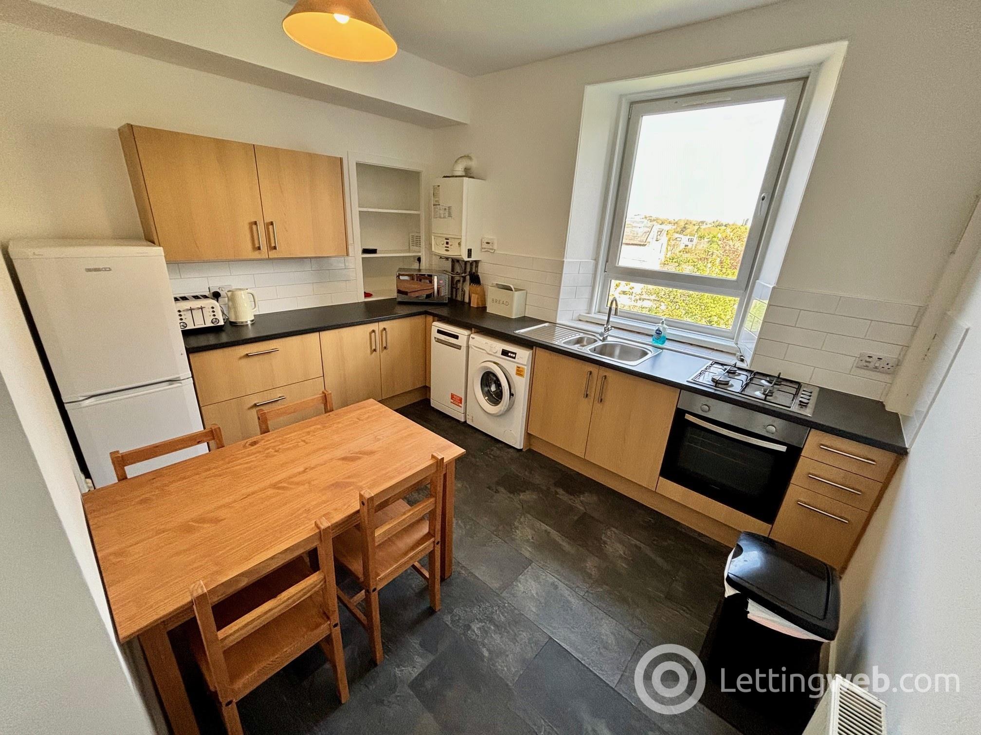 Flat Mid Stocket Road in Aberdeen City