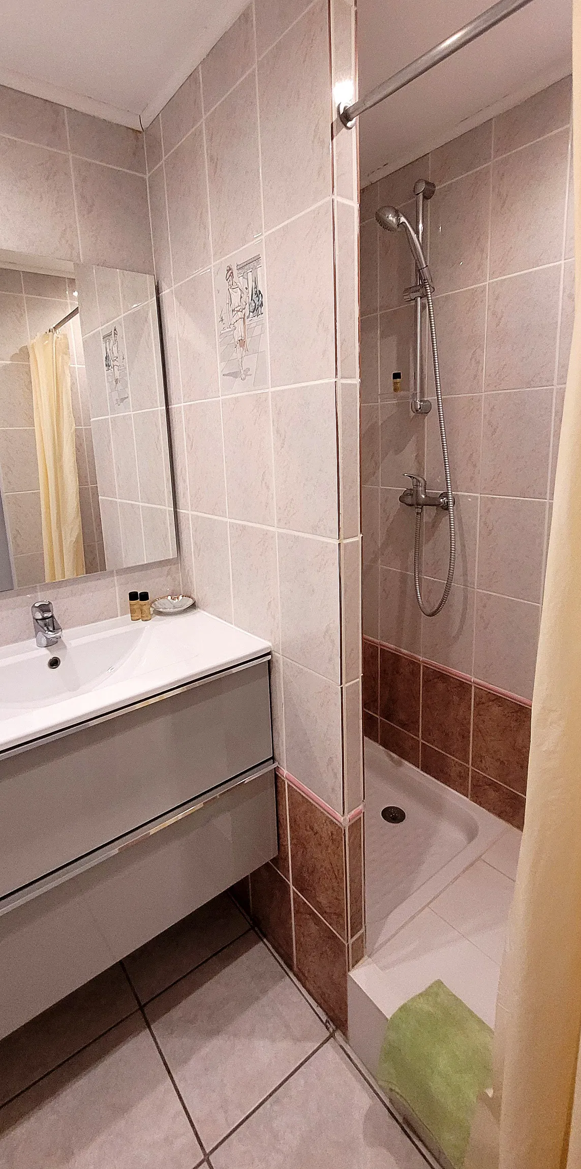 Appartement Rue de la Mairie à La Garde-Freinet