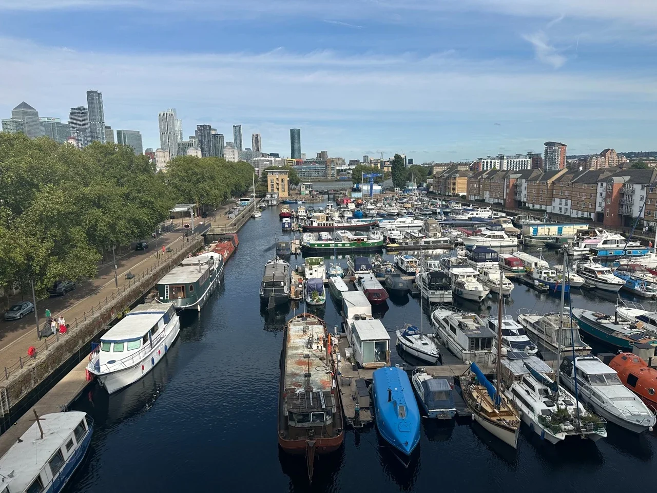 Flat Boat Lifter Way in Greater London