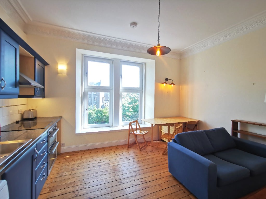 Flat Hawkhill in Dundee
