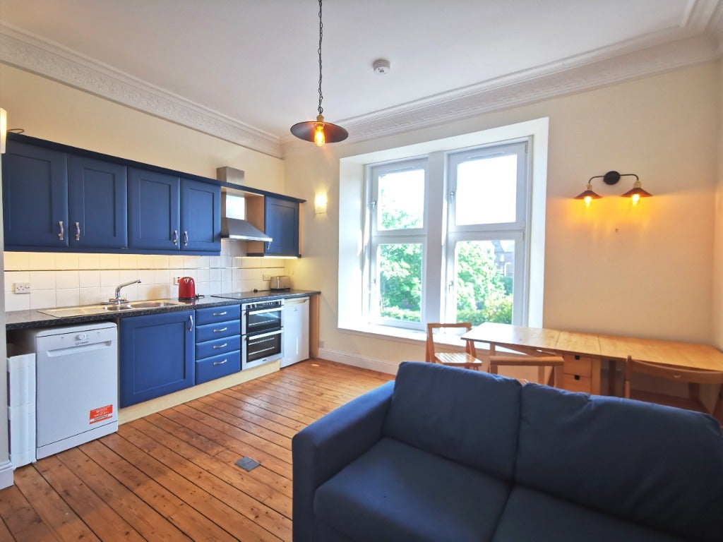 Flat Hawkhill in Dundee