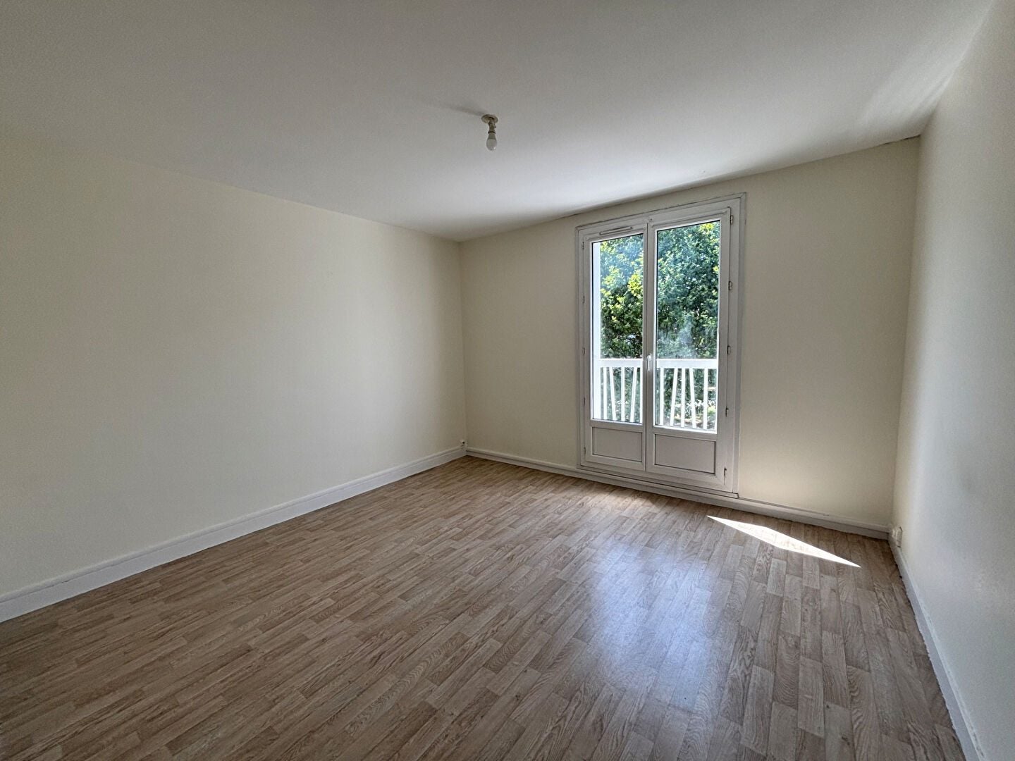 Appartement Avenue Charles et Raymonde Tillon à Rennes