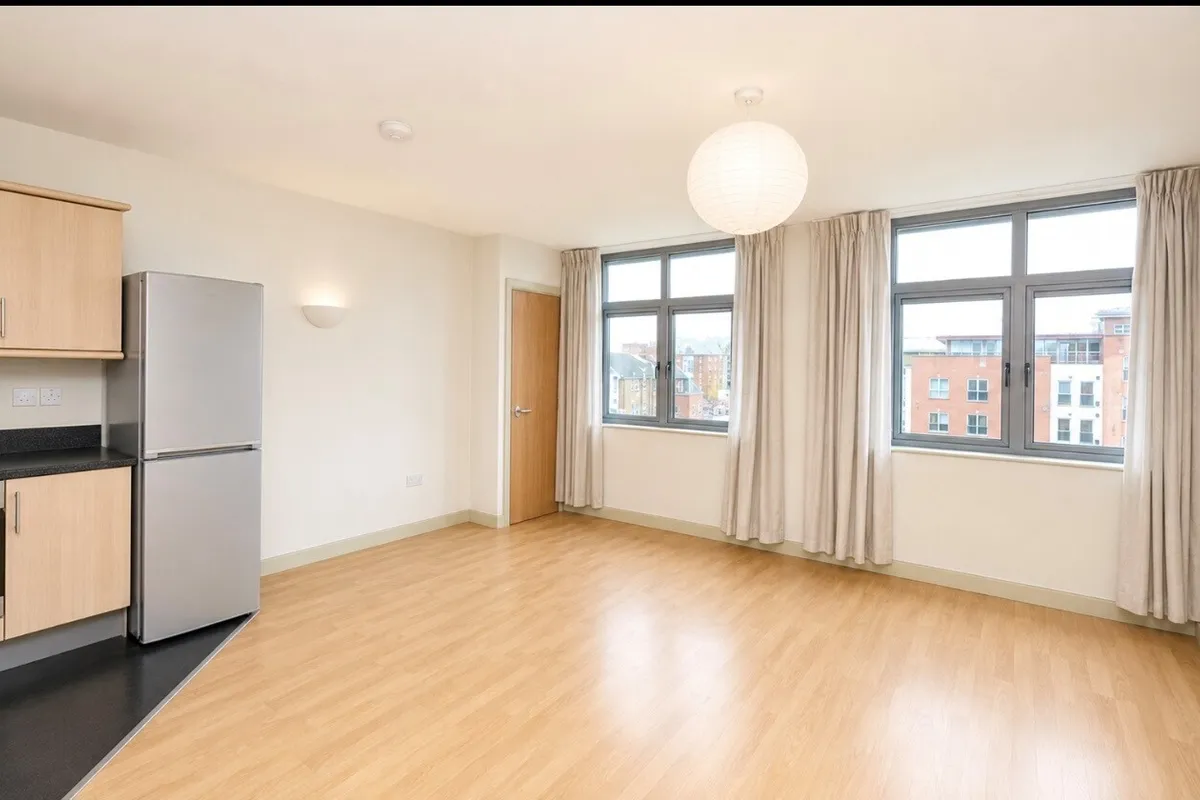Flat Stoneleigh Street in Nottingham