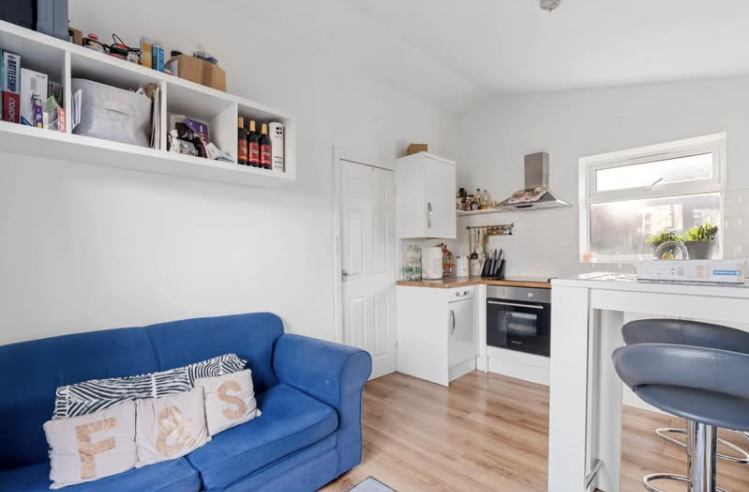 Flat Lindley Road in Coventry