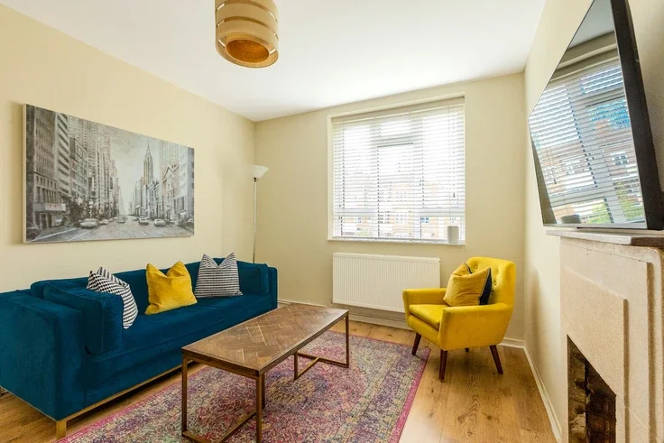 Flat Newburn Street in Greater London