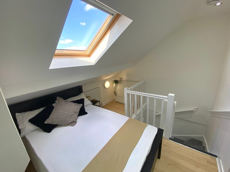 Room David Road in Coventry