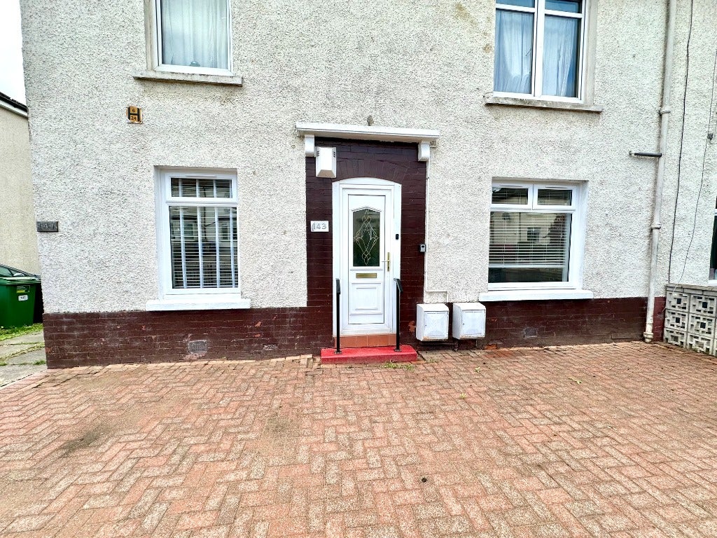 Flat Rampart Avenue in Glasgow