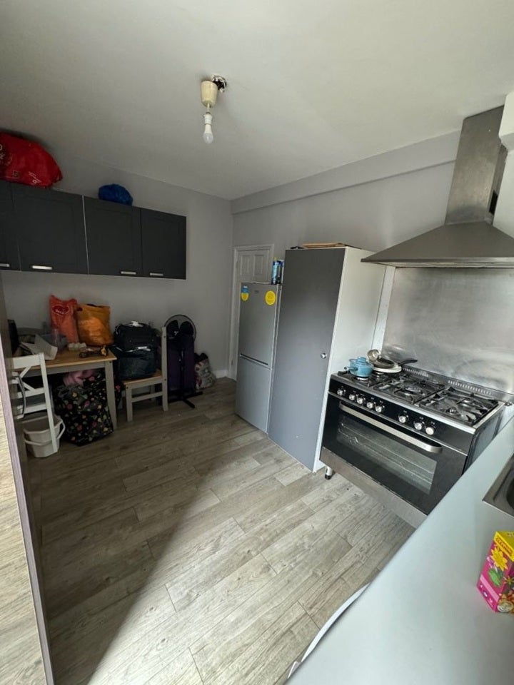 Room Worton Road in Greater London