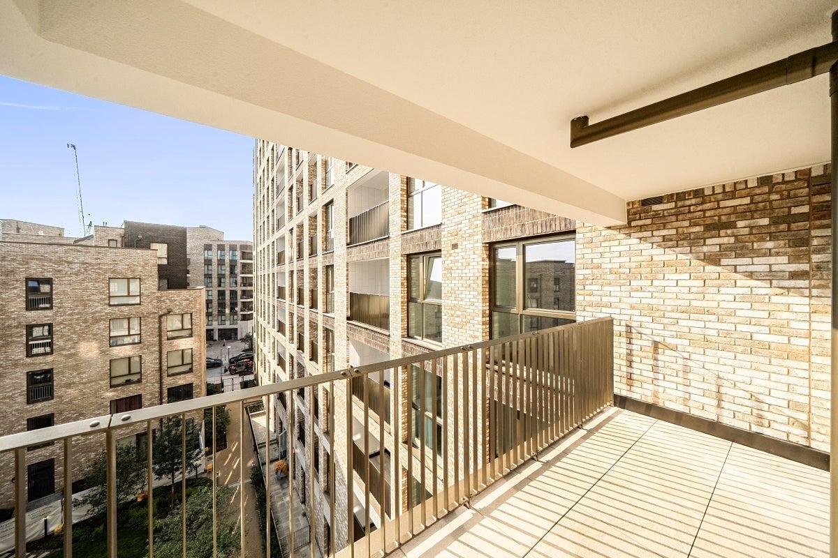 Flat Castellain Road in City of Westminster