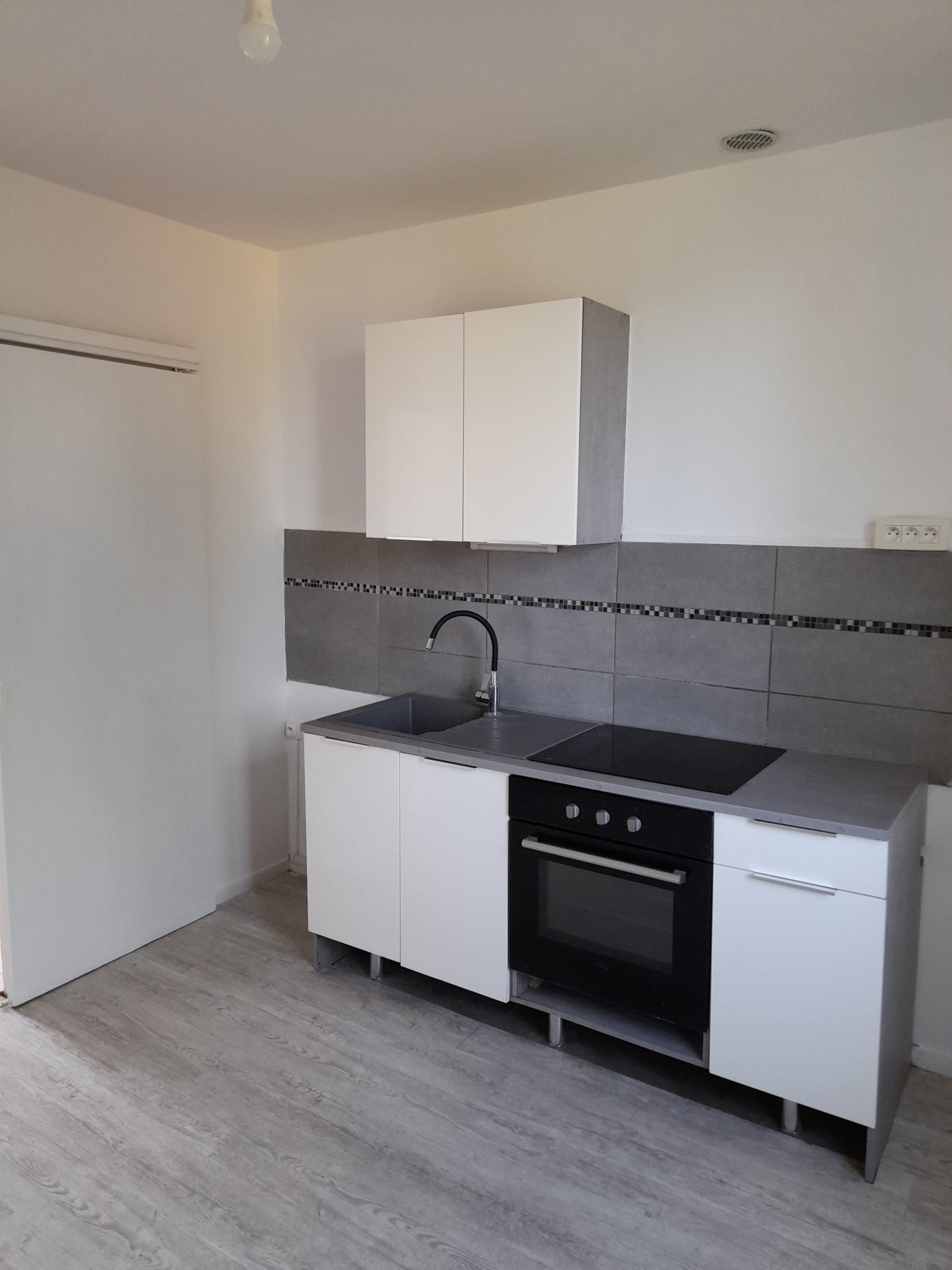 Flat Rue du Docteur Bournet in Amplepuis